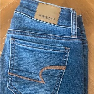 American Eagle size 2 jeans, excellent condition